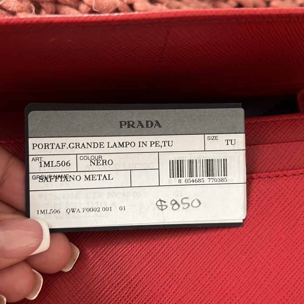 Prada Wallet - image 4